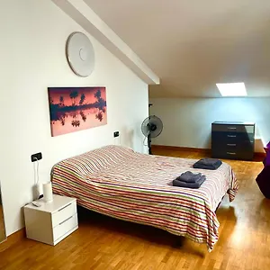 capricho-duplex-with-wifi-and-parking-5-min-from-the.basquecountryhotels.org/